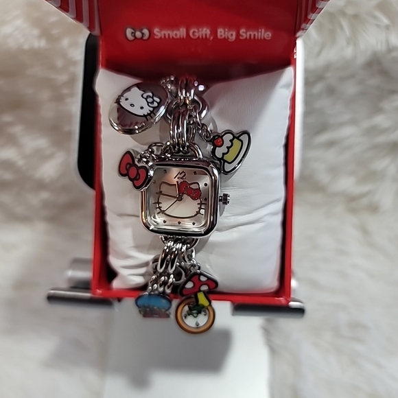 Hello Kitty Charm Bracelet Watch, Analog. Brand New Hanging Charms HTF - Picture 1 of 6